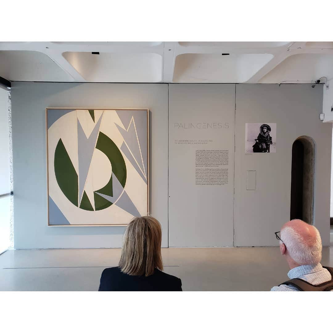 信國太志のインスタグラム：「ジャクソン=ポロックの妻 #LeeKranser の大規模な回顧展はバービカンにて かねてから願ってた高僧との面会のために ロンドンに弾丸トリップ」