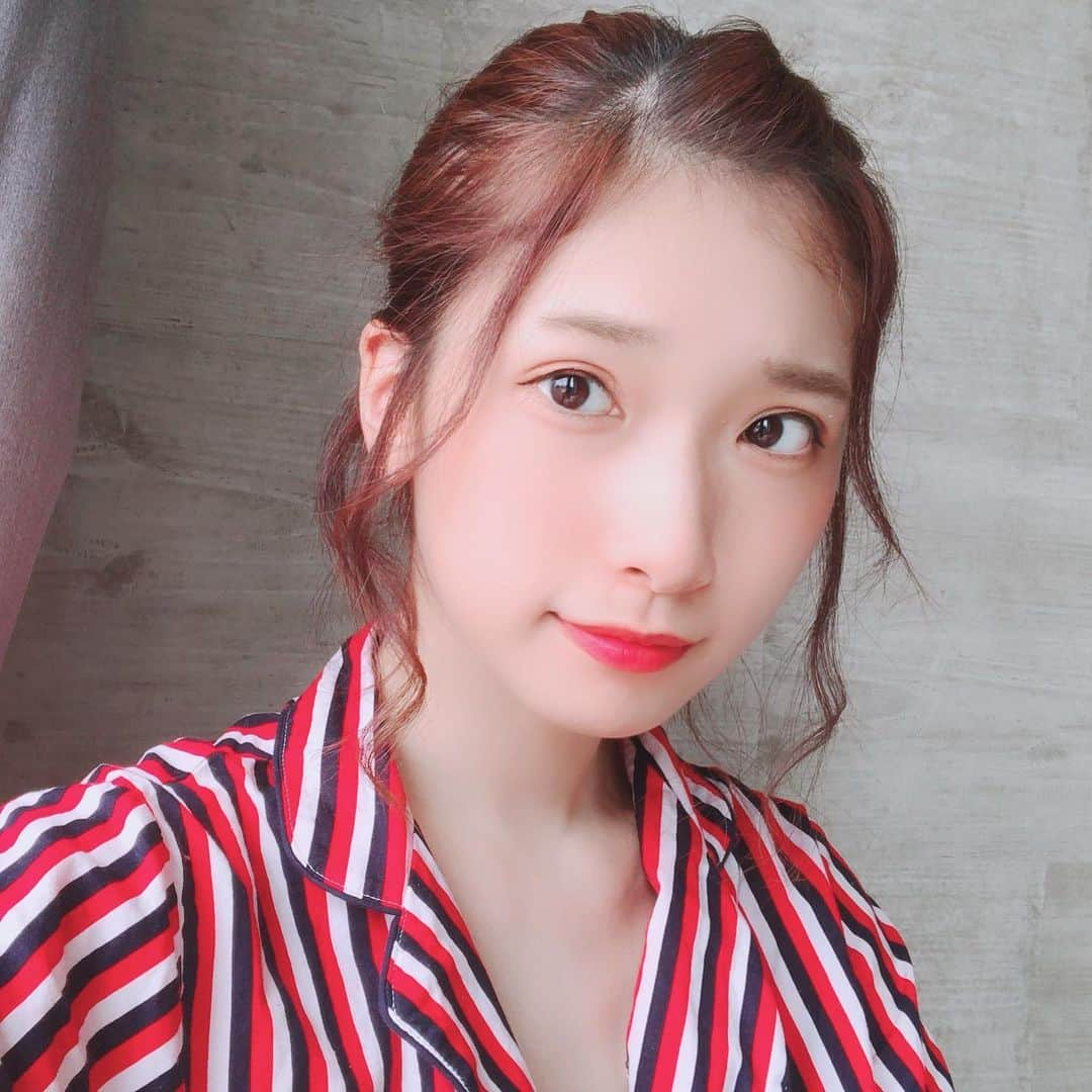 森川彩香のインスタグラム：「やっぱり前髪ない方が好き♡」