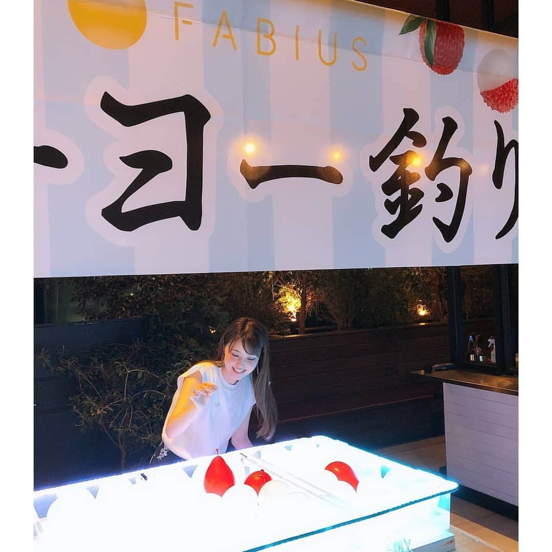 垰智子さんのインスタグラム写真 - (垰智子Instagram)「一足お先に、『fabius祭り(@fabius.jp )』でお祭り気分を味わって来たよ♪ . すっきりフルーツ青汁やすっきりレッドスムージーなどでもお馴染みのfabiusから新商品の@shirojiru が新発売✨ . SHIROJIRUは、甘酒をヒントに米麹を配合されて作られたみたいで、ライチヨーグルト味だからさっぱりとしてとっても飲みやすかったよ😆 . イベントでは射的が出来たりヨーヨーが楽しめたりととっても楽しかったよ💕 .  あー。夏が待ち遠しいなっ😀 .  #SHIROJIRU #白汁 #fabius #スムージー #diet #smoothie #shirojiru #drink #supliment」6月21日 22時51分 - taotao_tomo