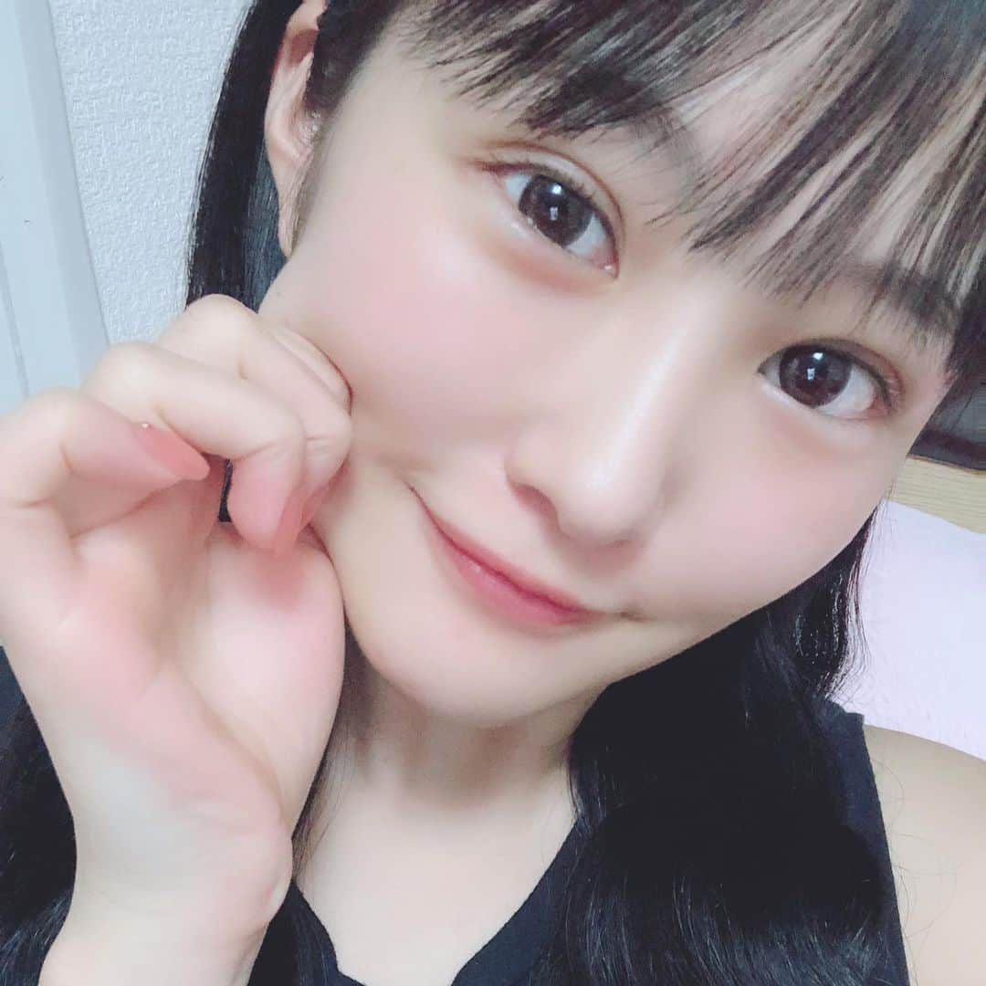 川上礼奈さんのインスタグラム写真 - (川上礼奈Instagram)「. お肌の調子よしこ😙💕 スキンケア最近変えてみたの〜！ ノーメイクでもお肌つるつる〜！」6月21日 23時07分 - kawakami_rena