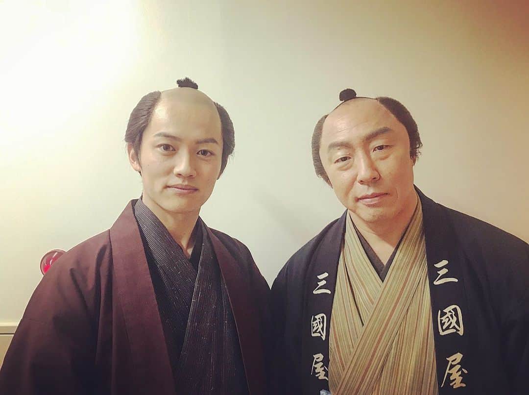 佐伯恵太のインスタグラム：「出演しておりますNHK BS時代劇『大富豪同心』第7話、本日放送でした！観てくださった皆さん、ありがとうございました✨ 現場で、武田幸三さんとお写真撮っていただきました📸 これからもたくさんの作品に出演できるよう精進してまいります！！ #大富豪同心 #NHK #BSプレミアム #俳優 #役者 #ドラマ #テレビドラマ」