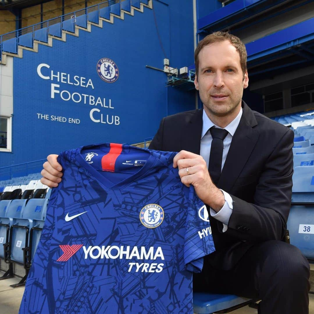 サッカーキングさんのインスタグラム写真 - (サッカーキングInstagram)「. He is BACK! （2019.06.21） . 📷Photo by Clive Howes/Chelsea FC via Getty Images . #チェフ #PetrCech #Cech #チェルシー #Chelsea #CFC #ChelseaFC #Blues #プレミアリーグ #PremierLeague #football #サッカーキング #⚽️ #サッカー」6月21日 23時17分 - soccerkingjp