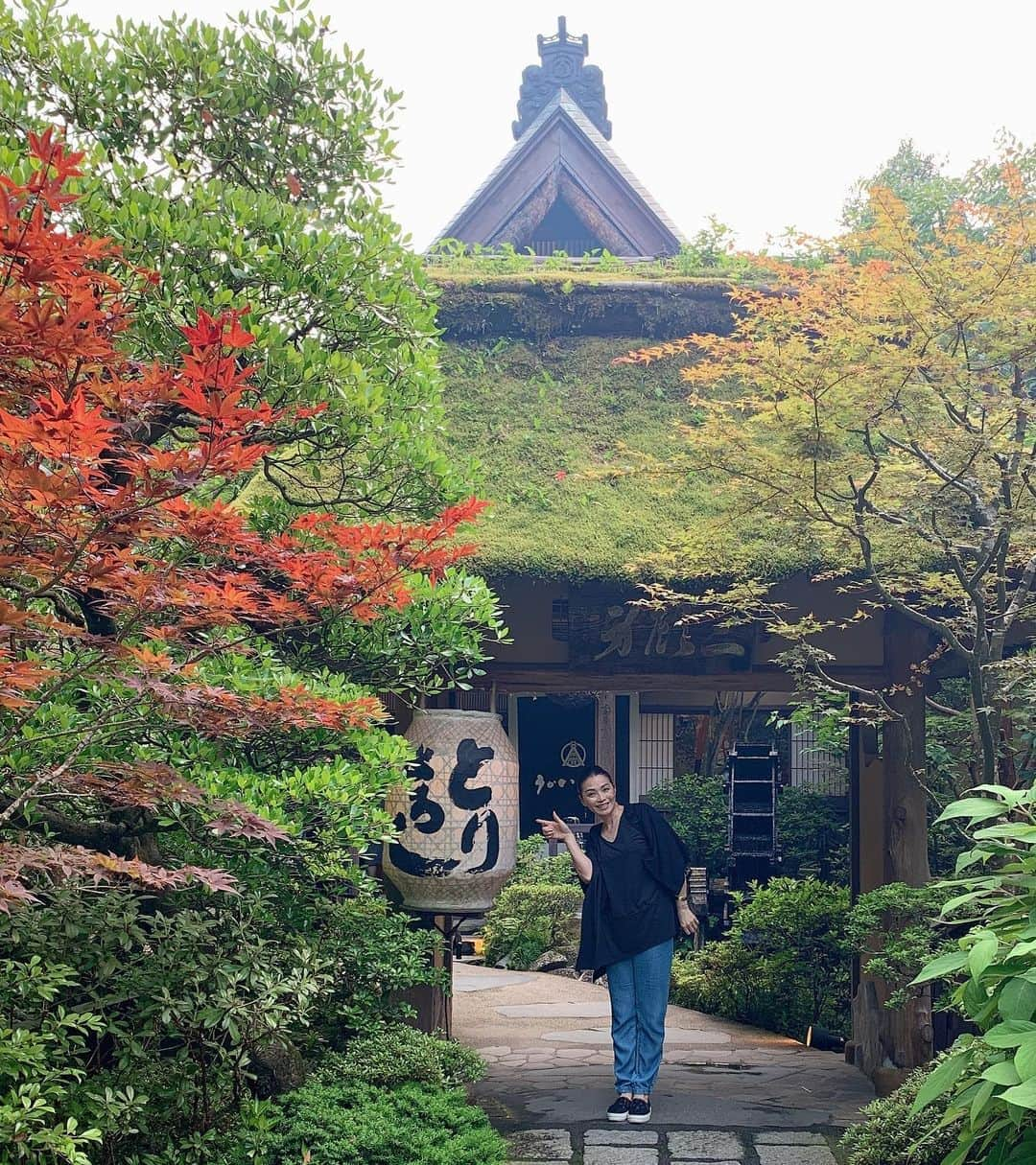 梅宮アンナさんのインスタグラム写真 - (梅宮アンナInstagram)「うかい鳥山へ  今のシーズンは、蛍観賞の夕べに🌟🌟🌟 お食事をしながら蛍を観る🌟✴️🌟 #梅辰会 #蛍の観賞の夕べ」6月21日 23時27分 - annaumemiya