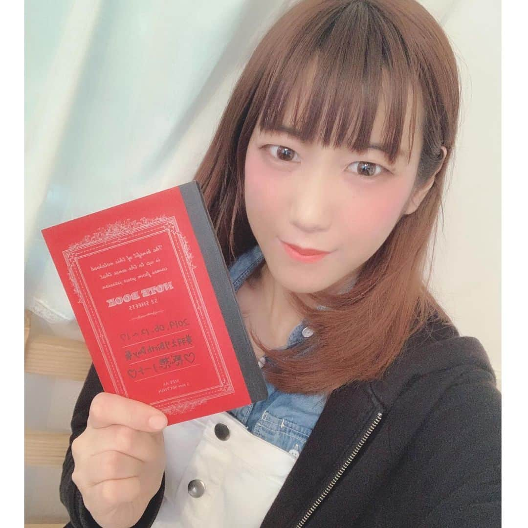 美羽えりさんのインスタグラム写真 - (美羽えりInstagram)「2019.06.12〜17 Cafe & gallery #Biscotti にて 『 美羽えり Birth Day写真展 』を 開催して頂きました。 . #撮影会モデル の活動はじめ、もう少しで3年です！ 最近はキャストとしてもお世話になっている #ビスコッティ で 自分の写真展を開催してもらえるとは思ってもいなかったし、 誕生日という素敵なタイミングで開催していただけてとても嬉しかったです☺️♥️ 携わってくれた皆さん 本当にありがとうございました！！ そして、お疲れ様でした！！ . 撮影会の出演率は少ない私ですが、 とても貴重な経験をさせてもらえてとても幸せです( *´︶`* )✨ アイドル、モデル、コスプレイヤー 全ての私を楽しめる 『美羽ならでは』の盛りだくさんな展示内容でした！！ 期間中足を運んでくださった方、 スタンプラリーに参加してくれた方、ありがとうございました！！ 感想ノートも読ませていただきました！ モデルさんも皆さんもご記入頂きありがとうございました！！ 感想とても嬉しかったです😊 たくさんの自分の写真たちに囲まれて仕事をするのは少し恥ずかしかったけど、とても幸せでした👼🏻💓 . 次の撮影会は7月6日(土) 池袋スタジオにて少人数撮影会です📸 衣装は #浴衣 👘、各部6000円 3部▶︎12:30～13:30 4部▶︎13:30〜14:30  出演します！！ . 詳細▶︎https://ameblo.jp/nanasemaochun/entry-12477290474.html?utm_source=gamp&utm_medium=ameba&utm_content=general__nanasemaochun&utm_campaign=gamp_paginationList 気になる方はTwitterのDMか abcmmrs@yahoo.co.jpにご連絡ください！ お待ちしてます٩( ¨̮ )۶🌟 . #gallery #Cafe #photography  #photo #model #cosplay #Idol #cosplaygirl #japanesegirl #tokyo #モデル #コスプレイヤー #アイドル #東京 #大塚 #ギャラリーカフェ  #カフェ #写真好きな人と繋がりたい  #写真 #写真展 #マシュマロ撮影会」6月21日 23時41分 - erimihane02