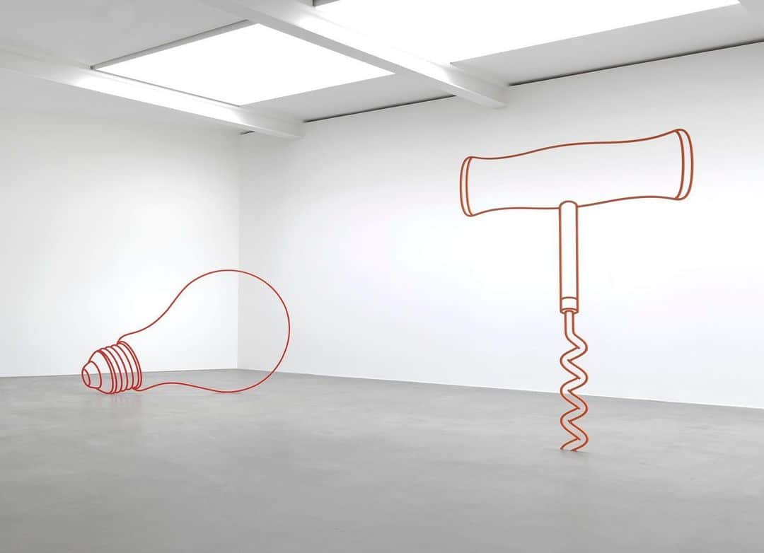 ガゴシアン・ギャラリーさんのインスタグラム写真 - (ガゴシアン・ギャラリーInstagram)「#ArtNight2019: Michael Craig-Martin’s new exhibition "Sculpture" at Gagosian, Britannia Street, London, will be open after hours tomorrow, from 6–11pm, for Art Night 2019!  The event will feature drinks from the King’s Cross brewery, Two Tribes, and music from Spiritland founder Paul Noble and DJ Justin Robertson, as well as composer and sound artist, Kirk Barley, showcased by independent music charity Help Musicians. Art Night is London’s largest free contemporary art festival and this year takes place in King’s Cross and Walthamstow. Find out more via the link in our bio! __________ #Gagosian #Spiritland #HelpMusicians @artnightldn @spiritland @twotribesbrew Installation views, "Michael Craig-Martin: Sculpture," Gagosian, Britannia Street, London, May 31–August 3, 2019. Artwork © Michael Craig-Martin. Photos: Mike Bruce」6月22日 0時26分 - gagosian