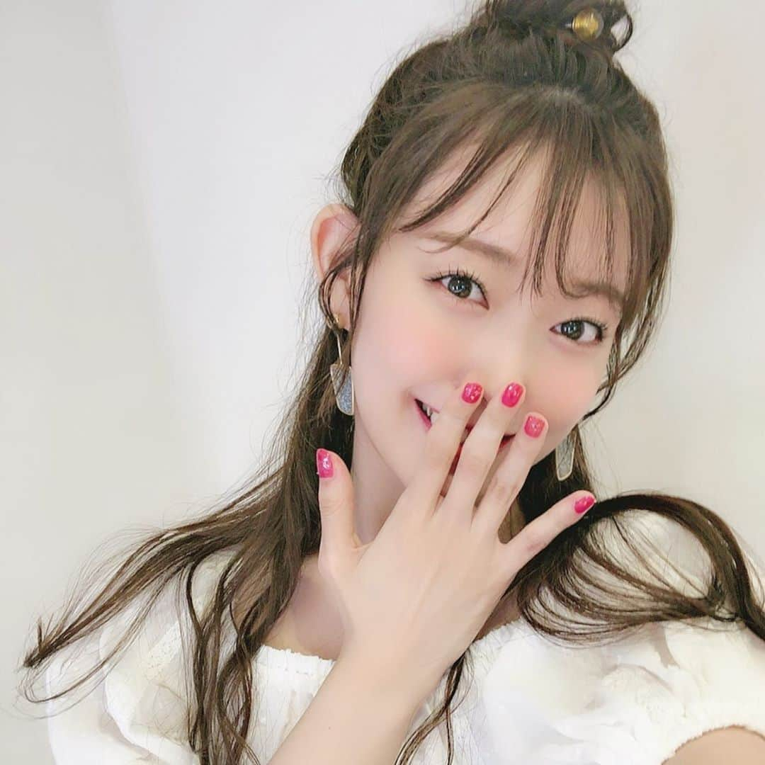 渡辺美優紀さんのインスタグラム写真 - (渡辺美優紀Instagram)「. おだんごちゃん🍡 #ヘアアレンジ #ハーフアップお団子」6月22日 0時26分 - miyukichan919