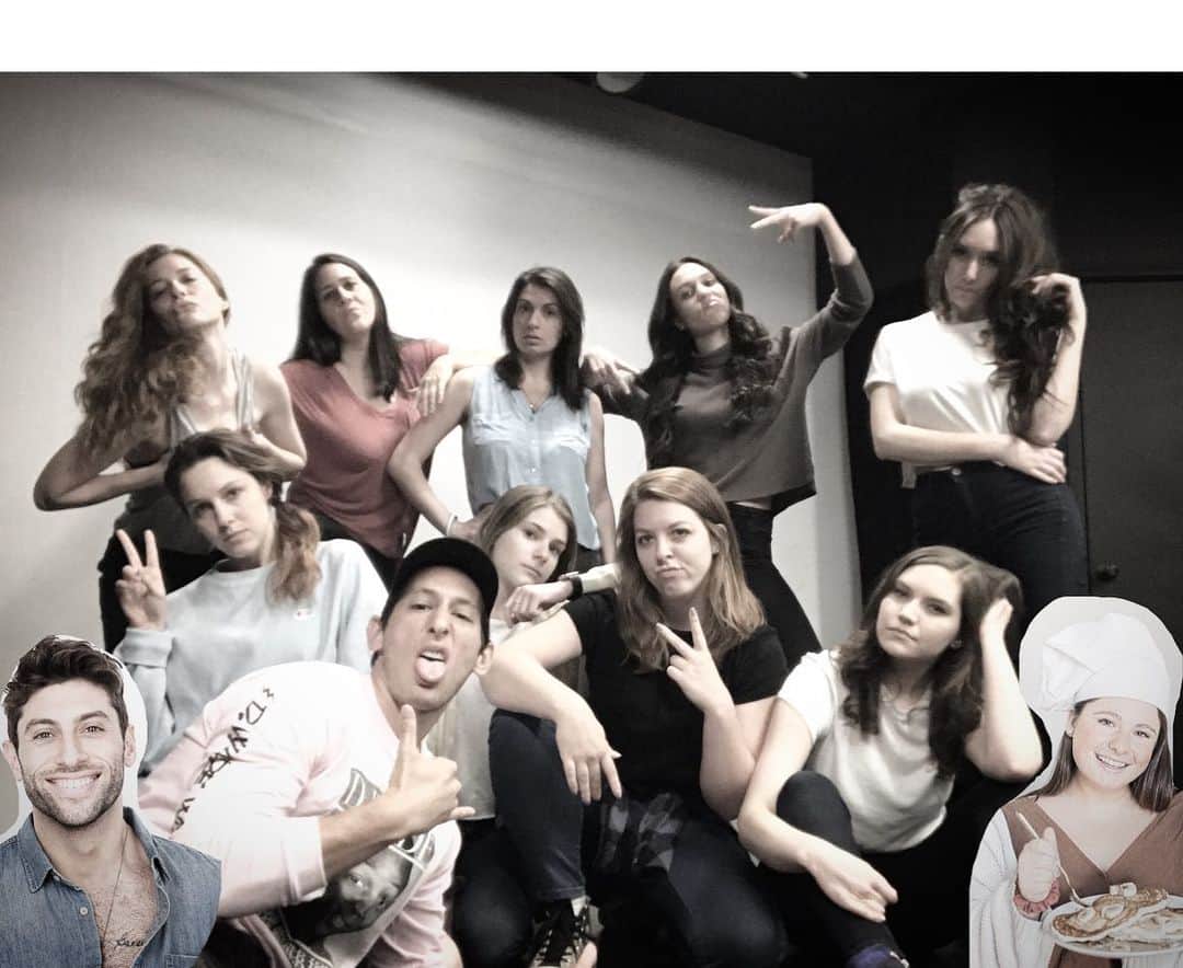 レイチェル・レフィブレのインスタグラム：「I think our @thegroundlings class album cover is right on the money. This is a highly sophisticated and classy group right here. Watch out for teach @patriscuit, she’ll kill you.」
