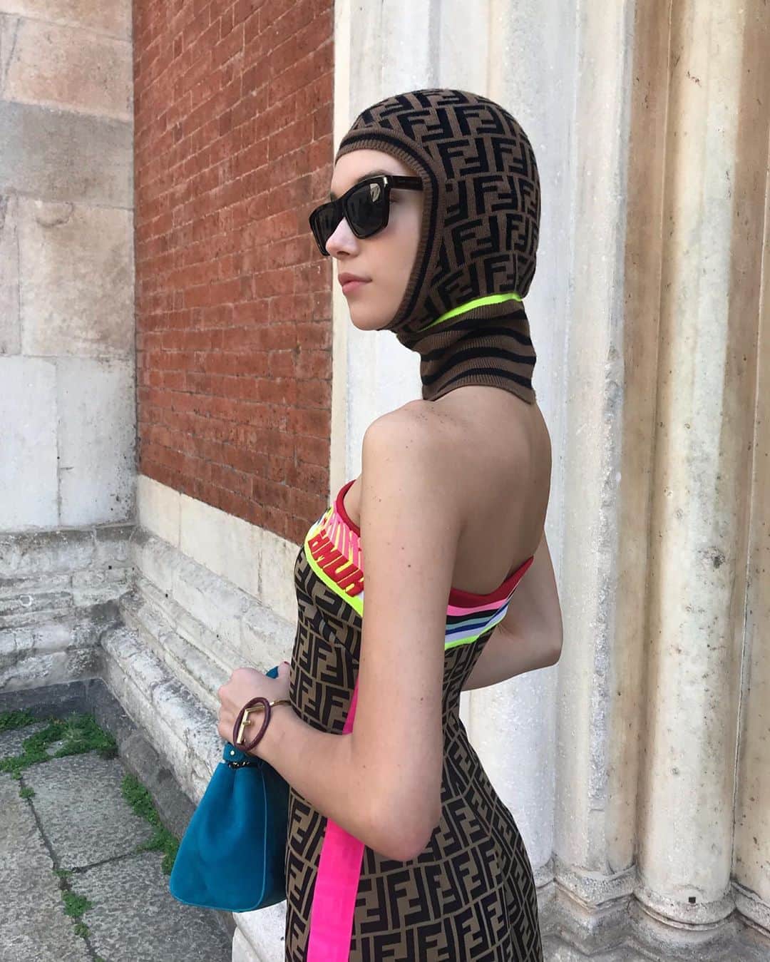 サラ・スナイダーのインスタグラム：「Fendi wit it ...」