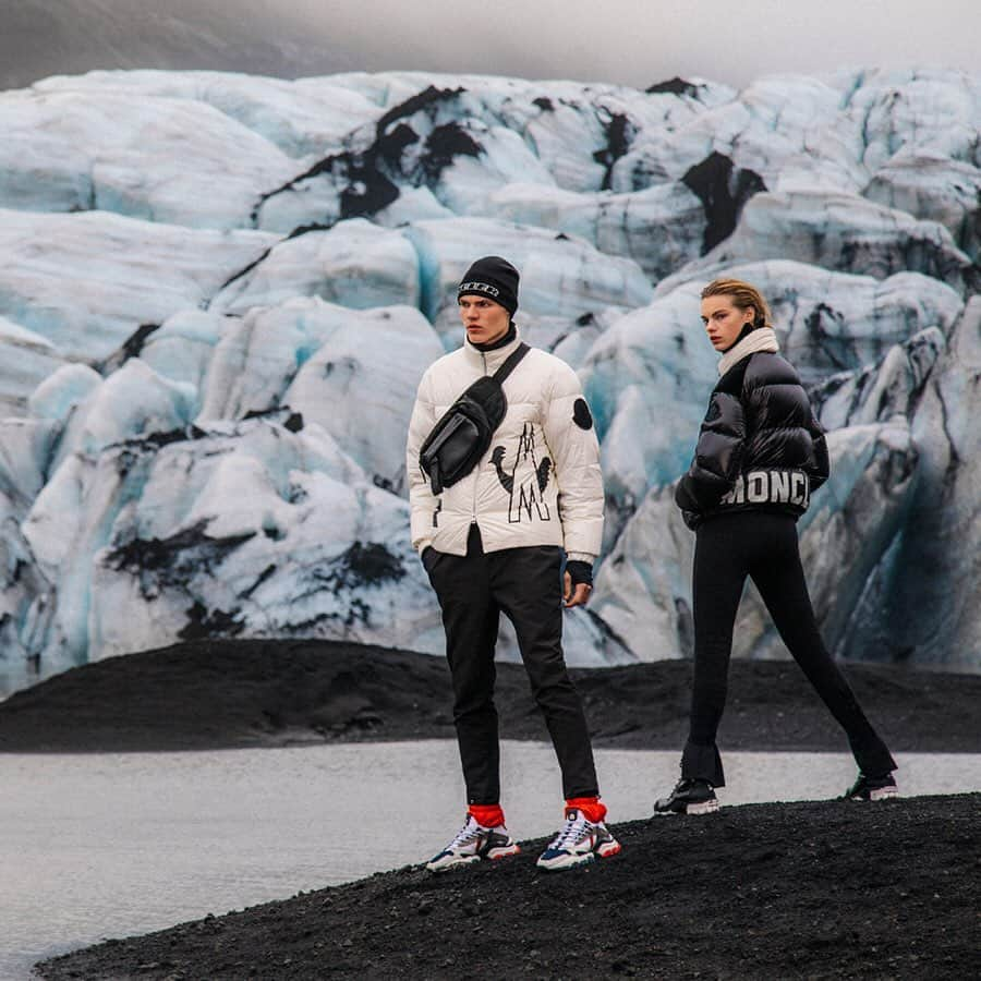 モンクレールさんのインスタグラム写真 - (モンクレールInstagram)「Moncler’s spirit captured in Iceland by @ColeSprouse. Expeditions to extreme climates are in our DNA. #Moncler is proud to highlight the beauty of the land of fire and ice.  _  Find the Fresian and Chouelle jackets on Moncler.com.  #WeAllWearMoncler #ColeSprouse」6月22日 0時58分 - moncler