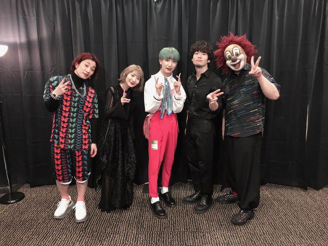 のインスタグラム：「SEKAI NO OWARIさんの LIVE TOUR「The Colors」に 参戦させて頂きました😭🙏 ・ とにかく凄くて毎度ながらに 今回も本当に素晴らしかったです！ ・ ありがとうございました！！ ・ #tempurakidz #sekainoowari」