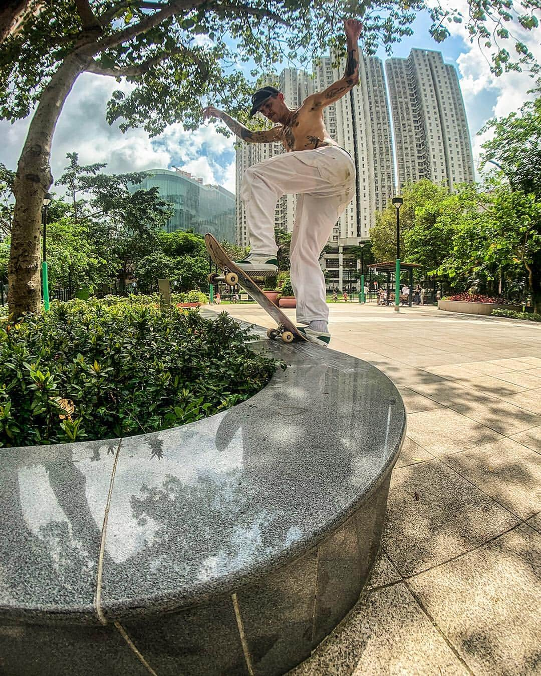 appleさんのインスタグラム写真 - (appleInstagram)「Commissioned by Apple. #GoSkateboardingDay featuring @enwhytj @charsiufan @cyprusblanco @art_is_tree @jbs8five2 @ddanplunkett @kevterp @szsk8 #ShotoniPhone by... - 1. Zander T. @zandertaketomo "At the end of the day, when you see an image of Tyshawn skating through New York it just makes you want to skate." - 2. Patrik W. @patrik_wallner "In any country I'm always looking at the map, trying to find a skateable ledge, bump or handrail. It's a never-ending gravitational pull." - 3. Arto S. @artofoto "I'm a skateboarder who became obsessed with photography in my youth. Skateboarding and photography are the two things that shaped who I am." - 4. Ryan F. @ryanflynn "I fell in love with photography when I realized I could have a career in skateboarding through taking photos." Check Stories for more.」6月22日 1時16分 - apple