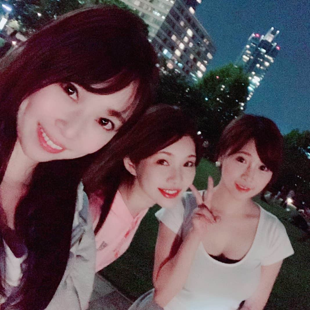 武田華恋さんのインスタグラム写真 - (武田華恋Instagram)「#ヨガ #ミッドタウン #瑜伽 #yoga #夜ヨガ #ストレッチ #女子会」6月22日 1時44分 - karen.takeda