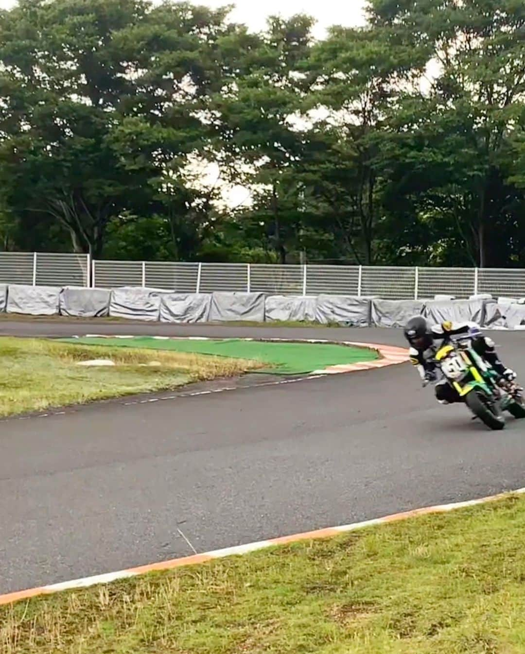 斉藤祥太さんのインスタグラム写真 - (斉藤祥太Instagram)「お疲れ〜🤙 やはり今日はツイてない一日だったのかも🙃 本番に向けサーキットで練習🛵 #大阪#キンスポ #初転け#転倒#でも #バイクが好きだ #3150 #3110」6月22日 1時48分 - shota_ta_sho