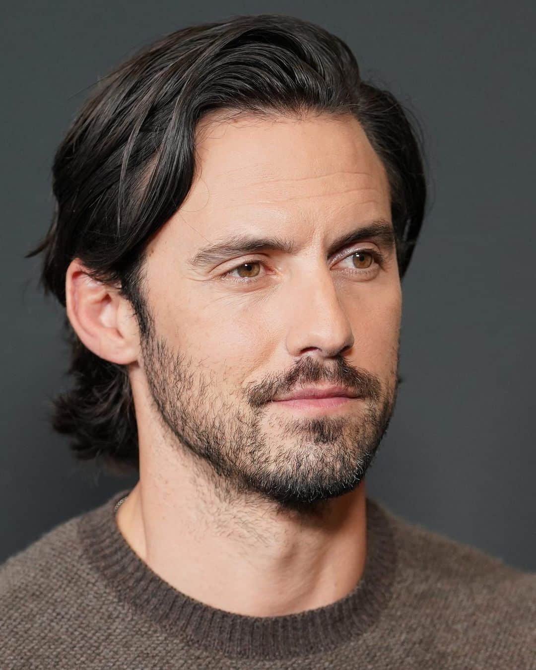 E! Onlineさんのインスタグラム写真 - (E! OnlineInstagram)「#ThisIsUs giving you some photos of Milo Ventimiglia to get you through the rest of the work week. (📷: Getty Images)」6月22日 1時50分 - enews