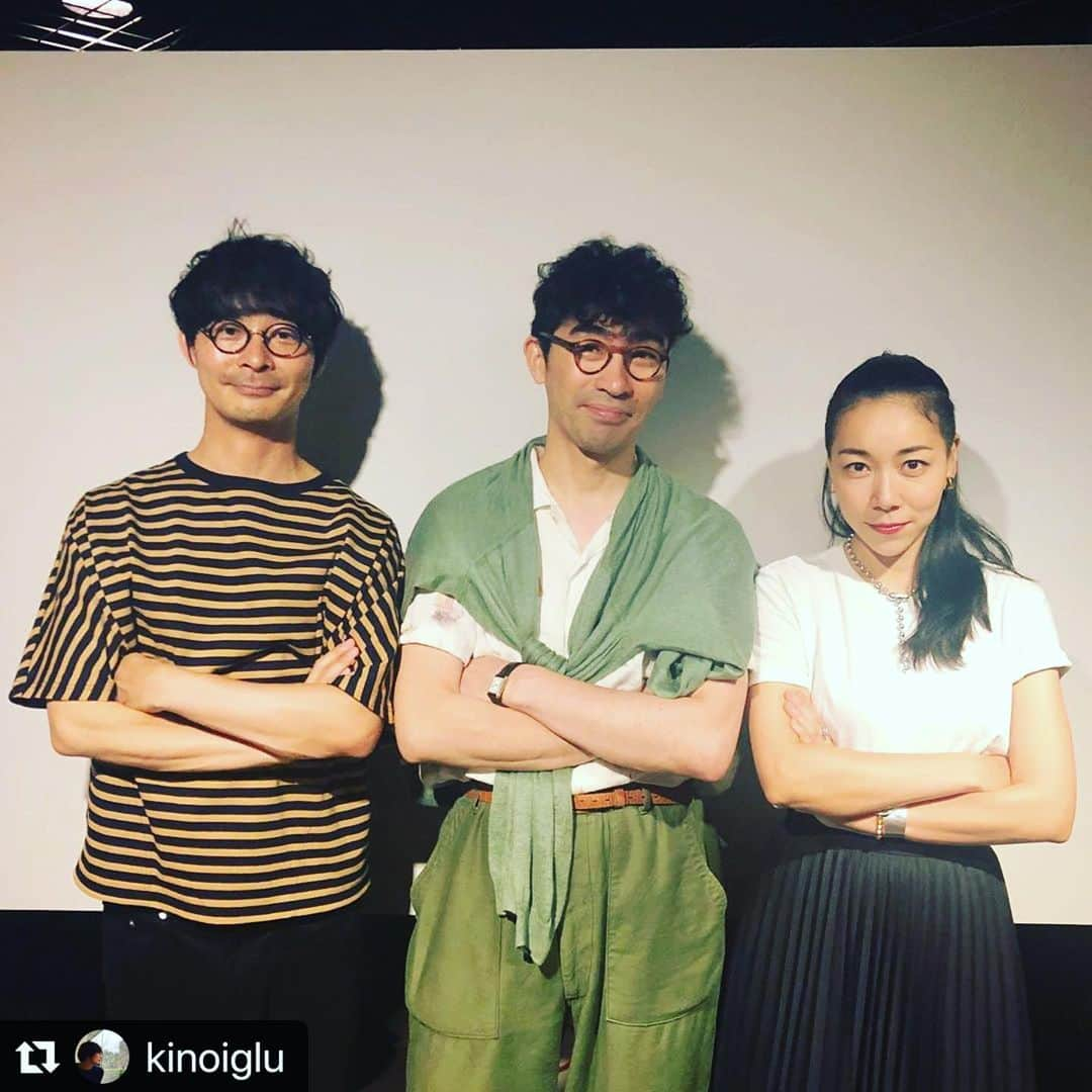 安藤モモ子さんのインスタグラム写真 - (安藤モモ子Instagram)「中山英之さん、有坂塁さん、ワシ。 ギャラリー間にて、「建築のない映画館」トークでした！ ずっとお会いしたかったキノイグルーの有坂さん！やっほー！ 映画愛渦巻き、会場次元上昇。  開催中の中山英之展は、最の高。 感性解放展でした。 "建築のない"と、トークタイトルつけて、建築の奥に在る魂を引っ張り出してくる建築家、中山英之さん。  新たなご縁から、ネクストステップへ！このトリオで何かはじまるか！？ 映画の神様ありがとうございます。  @kinoiglu  @kinemam  #中山英行 #ギャラリー間 #キノイグルー」6月22日 2時27分 - momokoando