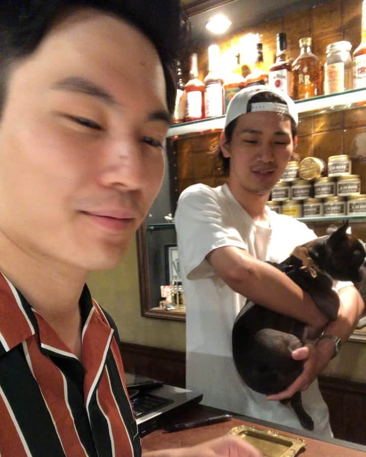 のインスタグラム：「大学行って髪切って蛙亭さんとマユリカさんの単独見る最高の流れ #ボストンテリア  #こわい」