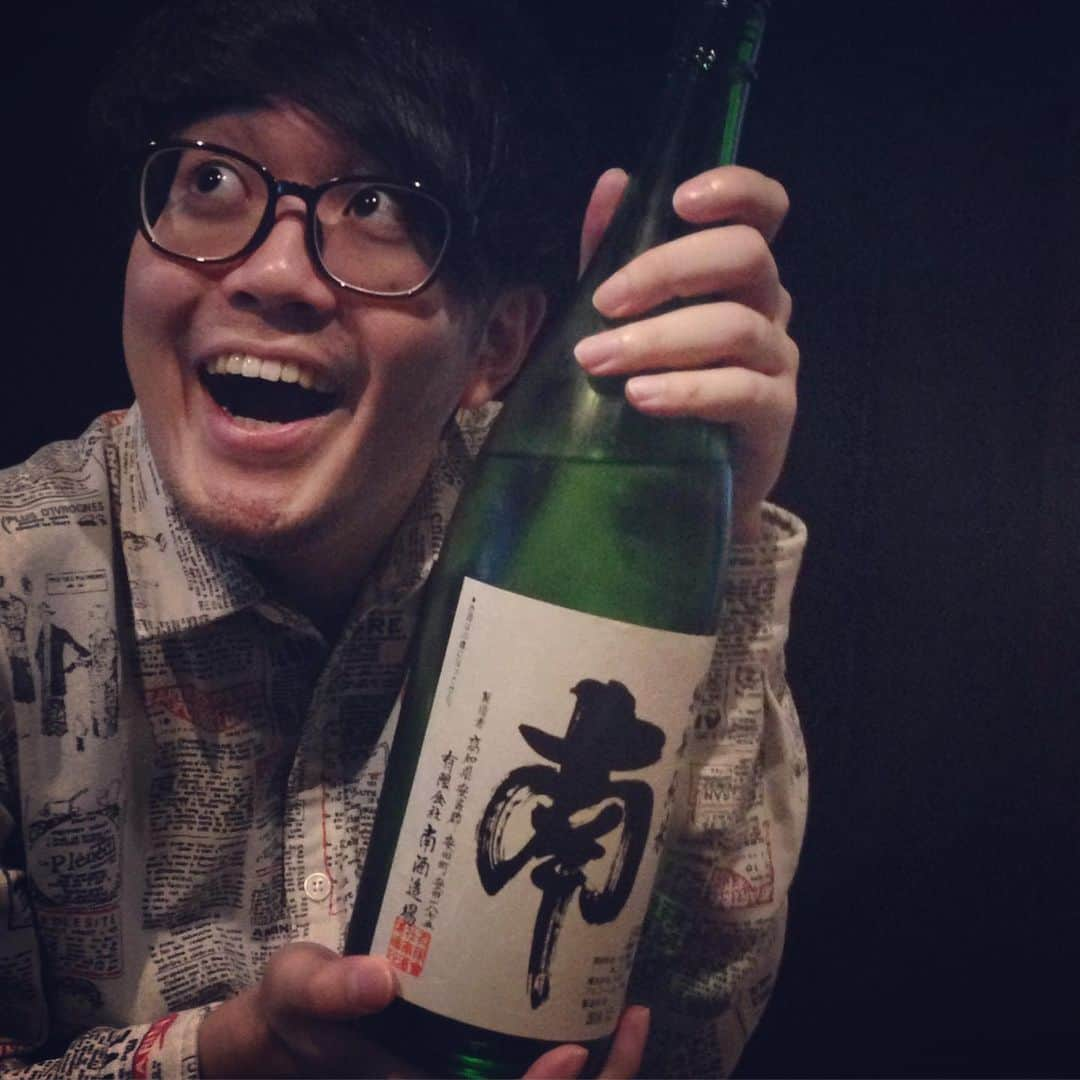 きたばさんのインスタグラム写真 - (きたばInstagram)「#令和 になってからのんで美味しかった  #日本酒 をとりあえず！！！！まとめたんで！！！！ 撮り忘れたけど #花垣にごり がマジでうまかったっす！！ 万が一痛風になったら首くくります！！😾😾😾🚪☠️ #まかろにステーション #ギャビン  は、 #モデル芸人  僕は、 #タピオカ は苦手です😓  #fashion #sake #酒蔵  #tiktok はやってません💧💧」6月18日 6時25分 - macaroni_gram_kitaba