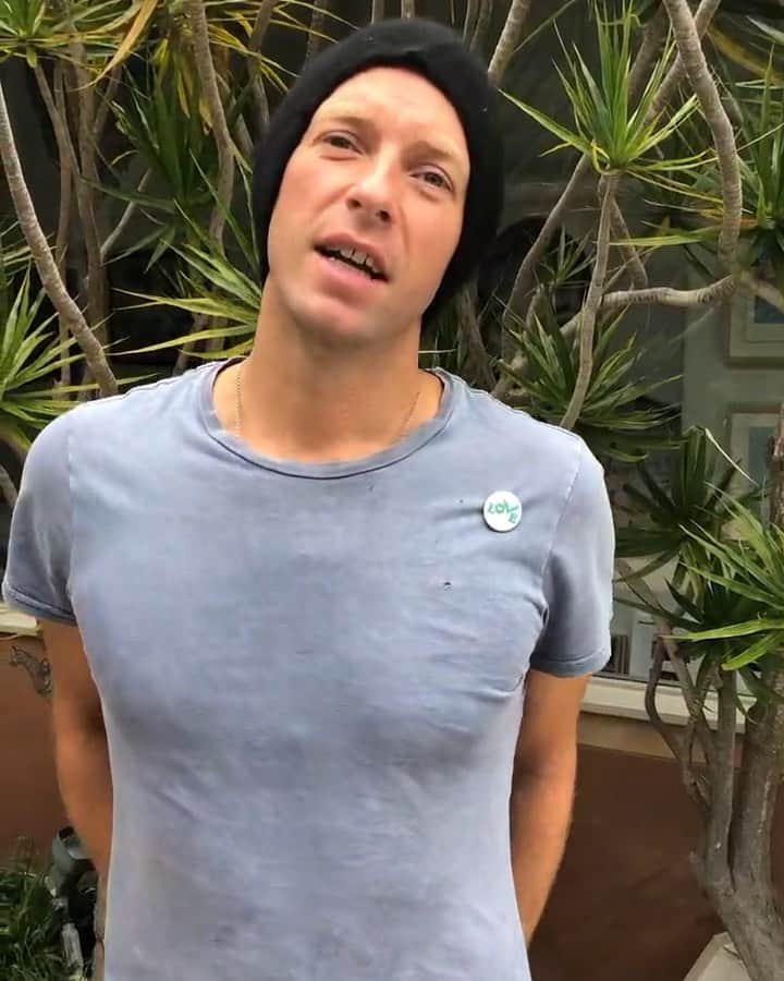 Coldplayのインスタグラム：「Happy 10th birthday to #MeatFreeMonday!  #MFMCountMeIn  Love c, w, g, j & p」