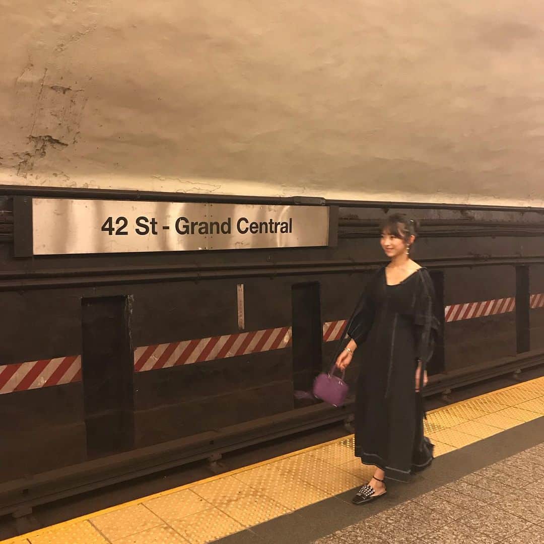 木本泉さんのインスタグラム写真 - (木本泉Instagram)「-﻿ subway🚇﻿ ﻿ #ny#nyc#subway#grandcentral#42st」6月18日 7時11分 - izumikimoto