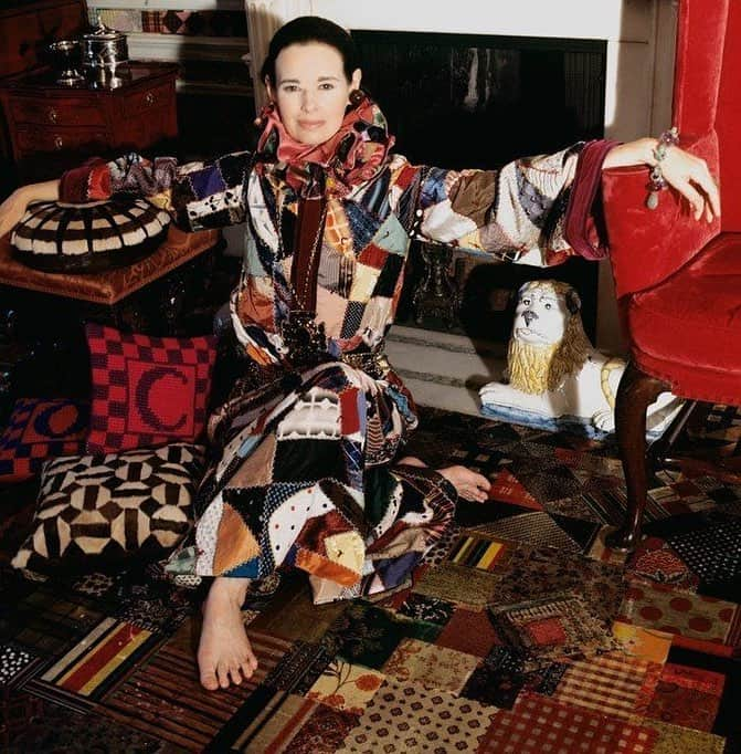 Vogue Runwayさんのインスタグラム写真 - (Vogue RunwayInstagram)「"Vanderbilt became an unusual embodiment of the American Dream, despite being born into great wealth, she was ultimately a self-made woman." At the link in our bio, we remember Gloria Vanderbilt, the fashion designer, artist, actress, philanthropist, and glamorous socialite, and her many features over the years in @voguemagazine. Photographed by Horst P. Horst, Vogue, February 1, 1970」6月18日 7時16分 - voguerunway