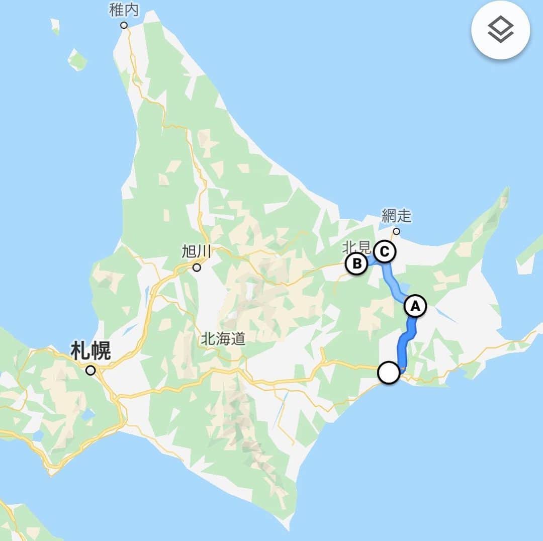 竹内まなぶのインスタグラム：「【昨日の日曜日の移動】 乗り物大好きなので、この移動が幸せでした🛫🚌🚌🛬 羽田の滑走路から富士山🗻が見えるくらい快晴の東京☀️北海道は生憎の雨☔️でしたが、 暖かい弟子屈と北見のお客様ありがとうございました！！」
