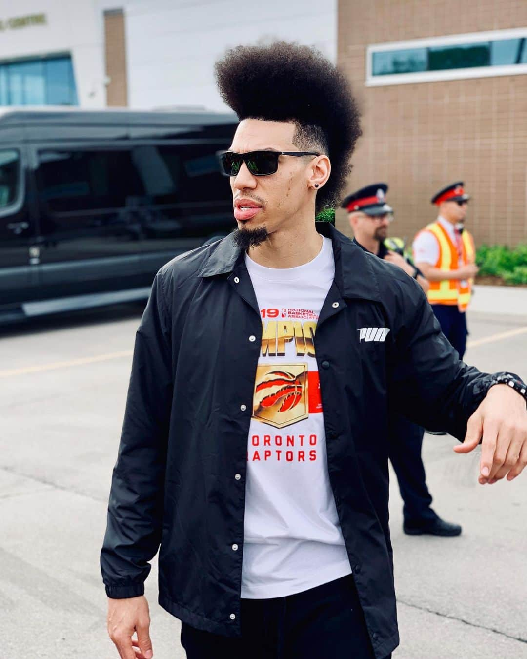 トロント・ラプターズさんのインスタグラム写真 - (トロント・ラプターズInstagram)「Almost party time. #WeTheNorth」6月17日 22時43分 - raptors