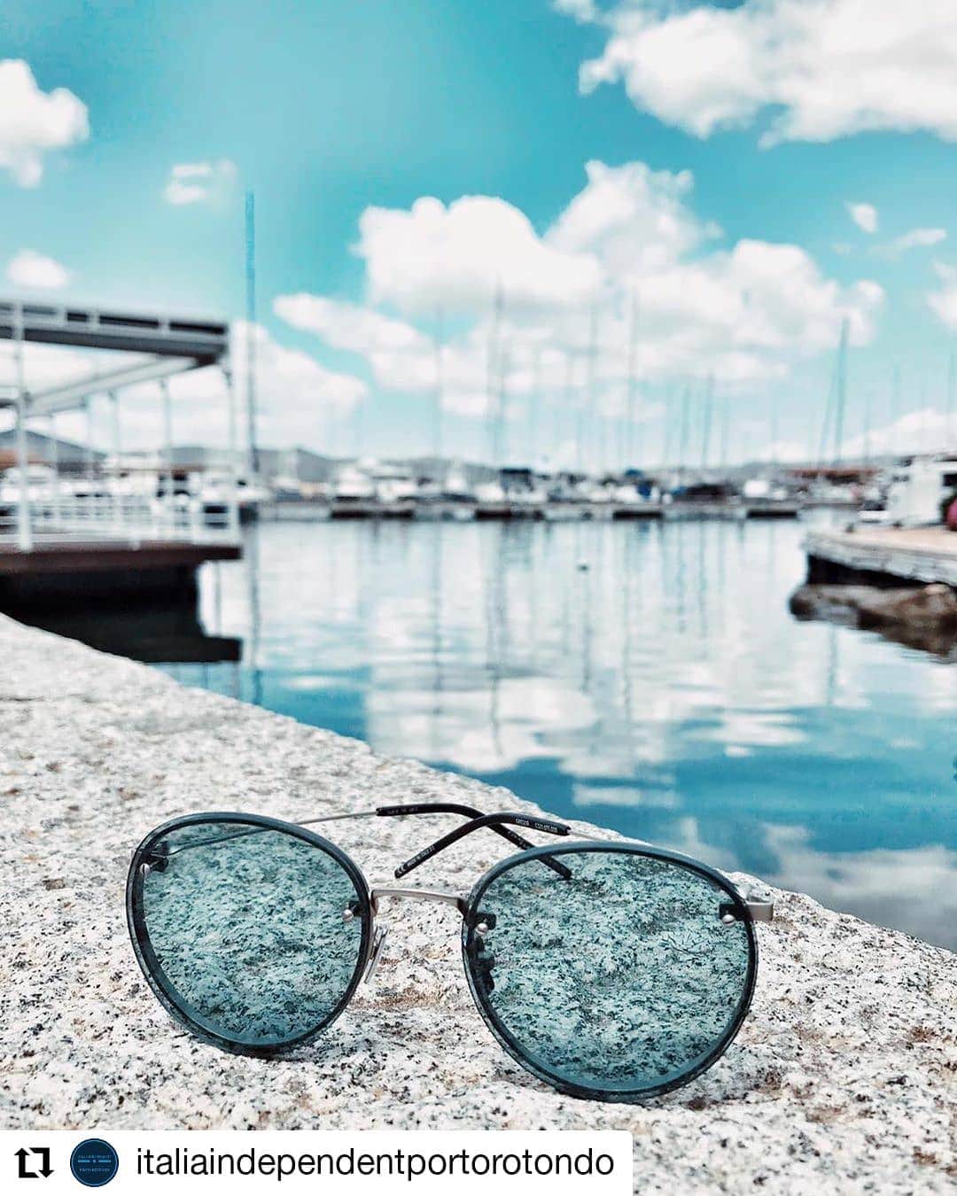のインスタグラム：「Summer mood from @italiaindependentportorotondo  Mod.0320.075.000  #italiaindependent  #Repost @italiaindependentportorotondo • • • • • • 🍒☀️MOOD SUMMER ON☀️🍒 @italiaindependentofficial  Mod:GREGOR🤩」