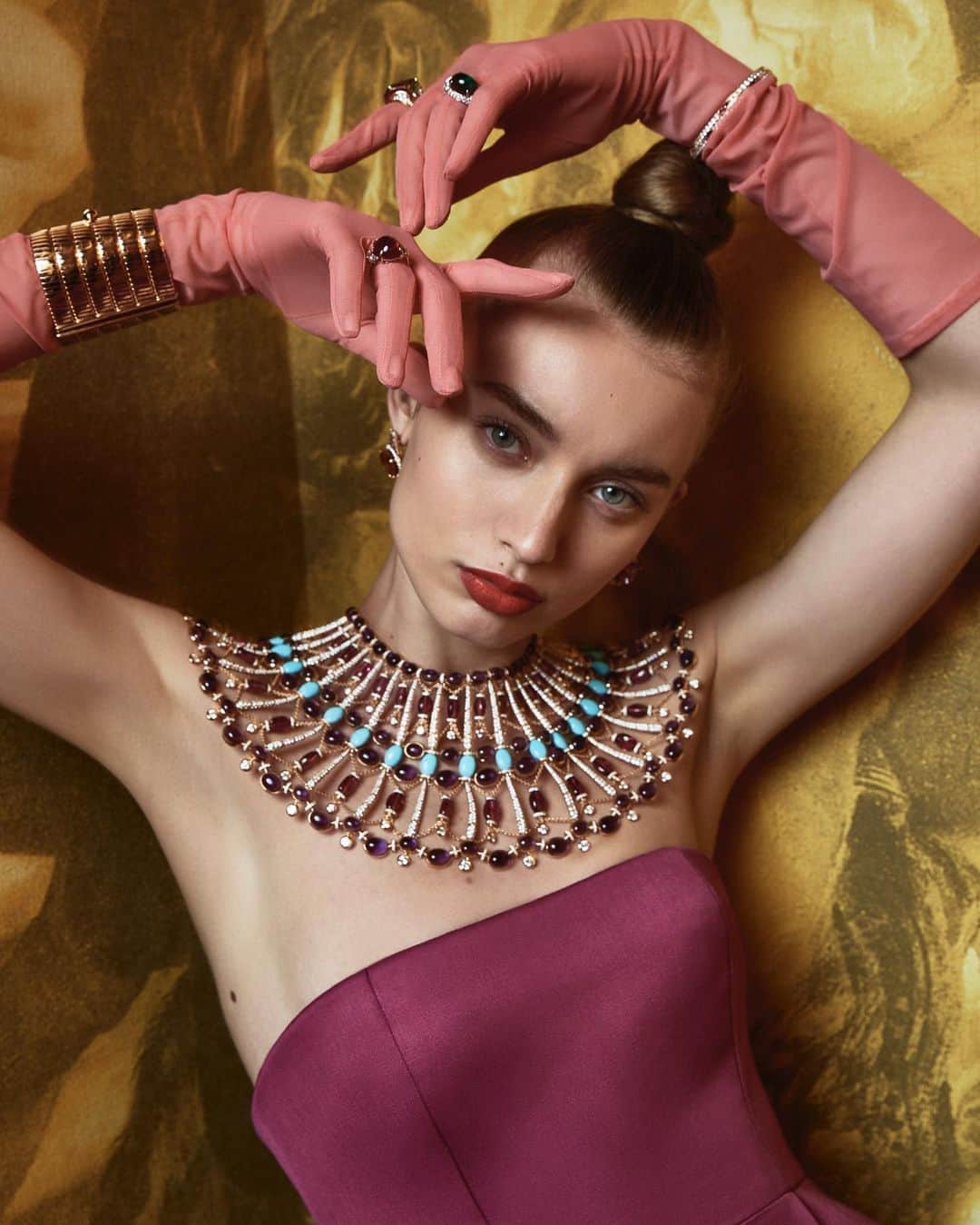 LVMHさんのインスタグラム写真 - (LVMHInstagram)「Introducing Cinemagia, @bulgariofficial’s new High Jewelry collection. What happens when the wondrous universe of cinema meets the magic of Jewelry? In Capri, Bvlgari unveiled its new High Jewelry collection, an array of one-of-a-kind creations combining unrestrained fantasy, unparalleled gemstones and boundless craftsmanship, in a celebration of the Roman jeweller’s passionate affair with the silver screen. _ 📷 @danilgolovkin / @fashiontomax _ #Bvlgari #Jewelry #HighJewelry #Cinemagia #Capri」6月17日 22時38分 - lvmh