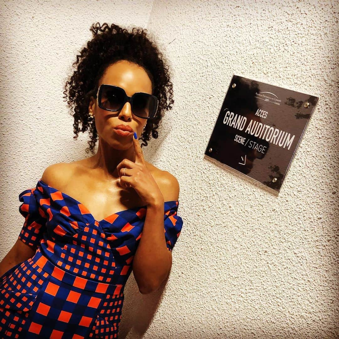 ケリー・ワシントンさんのインスタグラム写真 - (ケリー・ワシントンInstagram)「Backstage at #canneslions #KerOuiDoesCannes 🤣」6月17日 23時08分 - kerrywashington