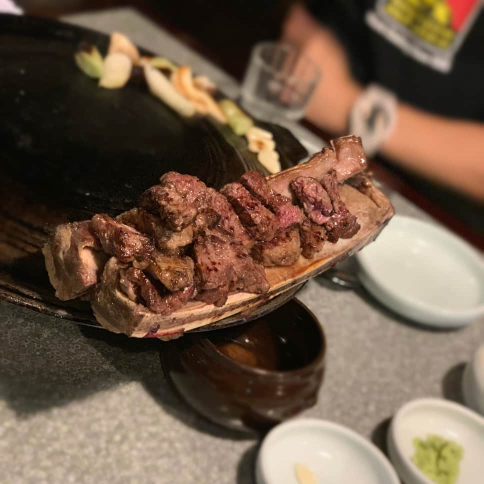 レヒョンさんのインスタグラム写真 - (レヒョンInstagram)「세상엔 참 맛있는것들이 많다. 야속한세상.. #삼각지 #맛집 #몽탄 #마지막만찬 #고기 #좋아요 #사랑해요  #일상 #daily  #먹방 #먹스타그램 #잠시만안녕」6月17日 23時02分 - raehyun68