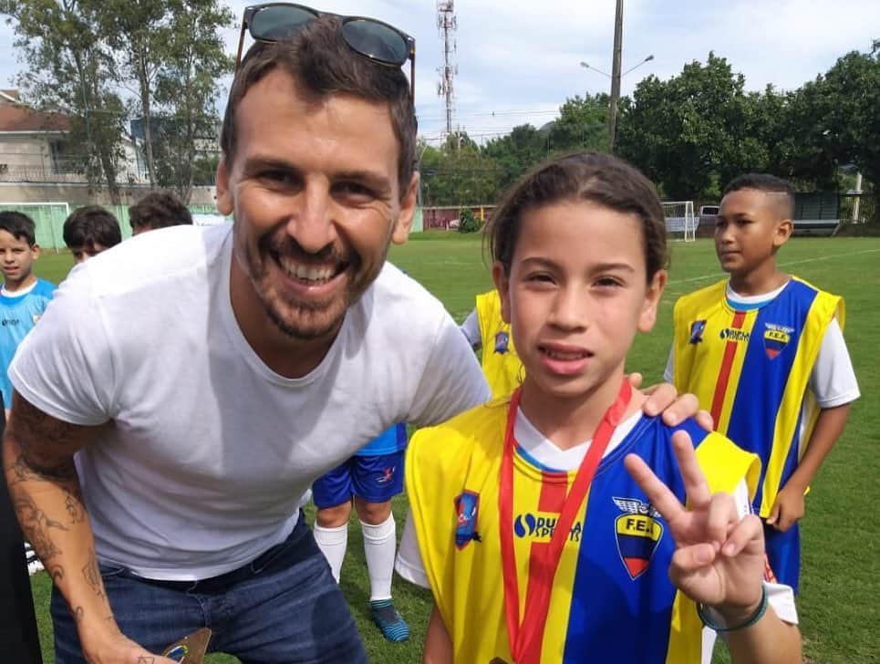 ジーコさんのインスタグラム写真 - (ジーコInstagram)「Mais fotos do Torneio Interno da Escola de Futebol Zico 10,a Copa America, com os alunos das turmas Z2,Z3,Z4 e Z5, realizado no Centro de Futebol Zico.Agora estão abertas as inscrições para as turmas Zico Baby entre 4 e 5 anos. Tel 21/24900340」6月17日 23時03分 - zico