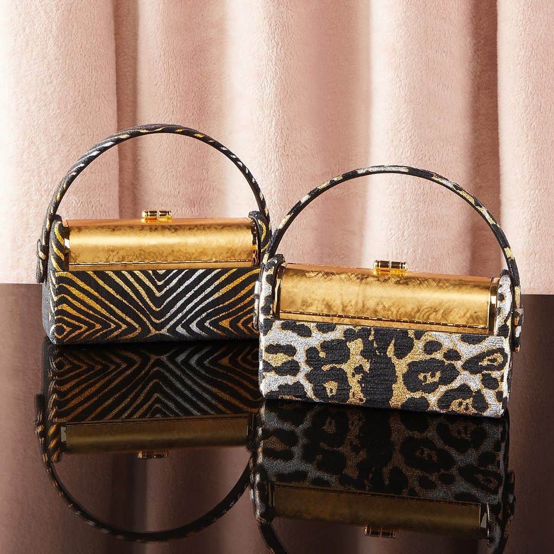 MATCHESFASHION.COMさんのインスタグラム写真 - (MATCHESFASHION.COMInstagram)「Evening luxe comes in the form of @bienendavis' minaudière clutch bags. Hit the link in bio to shop the label straight from your phone ✨」6月17日 23時17分 - matches