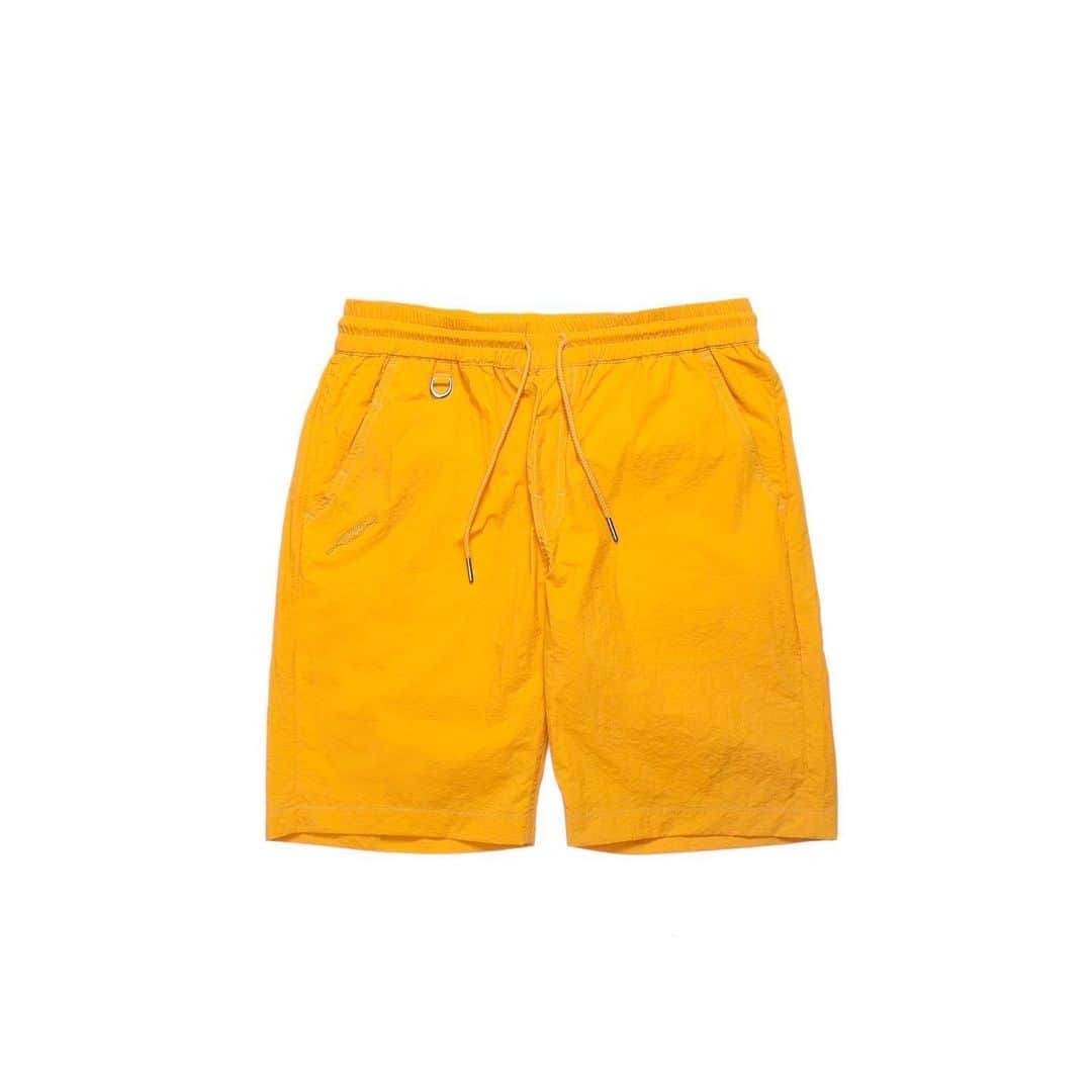 パブリッシュブランドさんのインスタグラム写真 - (パブリッシュブランドInstagram)「We believe we have the best overall fit when it comes to shorts. Not too baggy, not too tight, not too short, not too long, just right. Featured here is the “Sprinter” shorts. It also comes in other colors as we understand the “Gold” here might be a bit bold. But you know what? Gold lets people know you’re in a good mood. And you know what else? Confidence. Check out our website under “Pants For All” for our huge array of pants and bottoms! #pantsforall #vans」6月17日 23時40分 - publishbrand