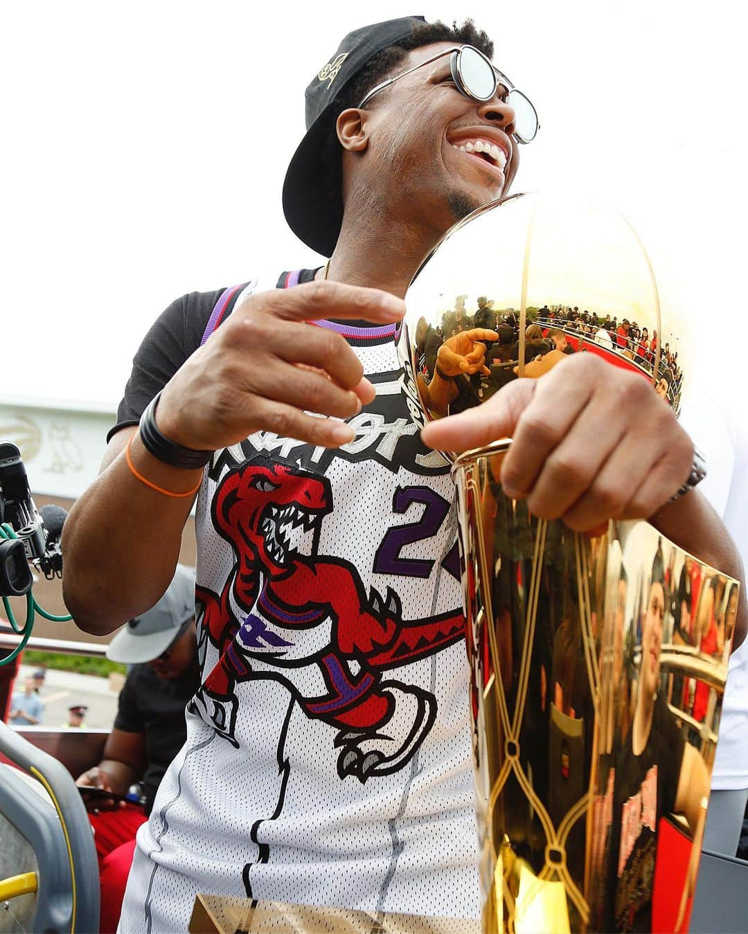 NBAさんのインスタグラム写真 - (NBAInstagram)「The @raptors Championship Parade is underway on @nbatv, NBA.com & the NBA app!」6月17日 23時43分 - nba