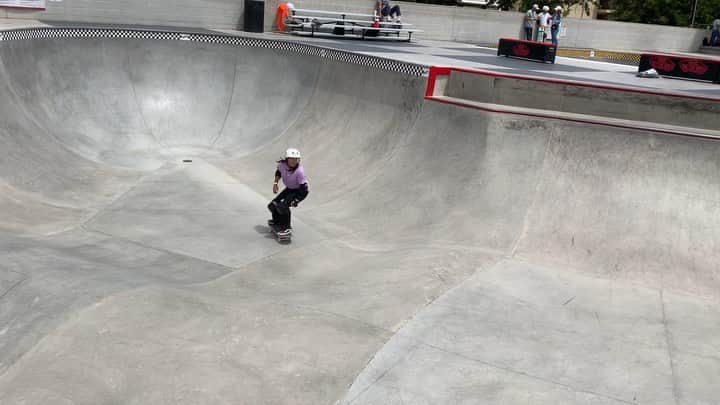 のインスタグラム：「lip Smith🤔 Bye California ✈️ #vansskatepark #skatelife」