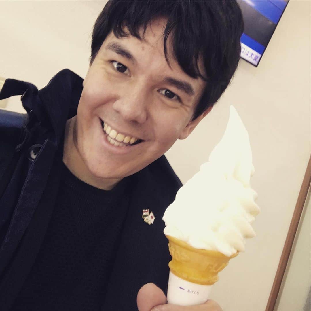 のインスタグラム：「Milk Softcream of Hokkaido #ソフトクリーム #ミルクソフト #アイス #北海道 #最高 #幸せ #美味しい #ごちそうさまでした #根室中標津空港 #Icecream #softcream #milk #Hokkaido #Delicious #Nakashibetsu」