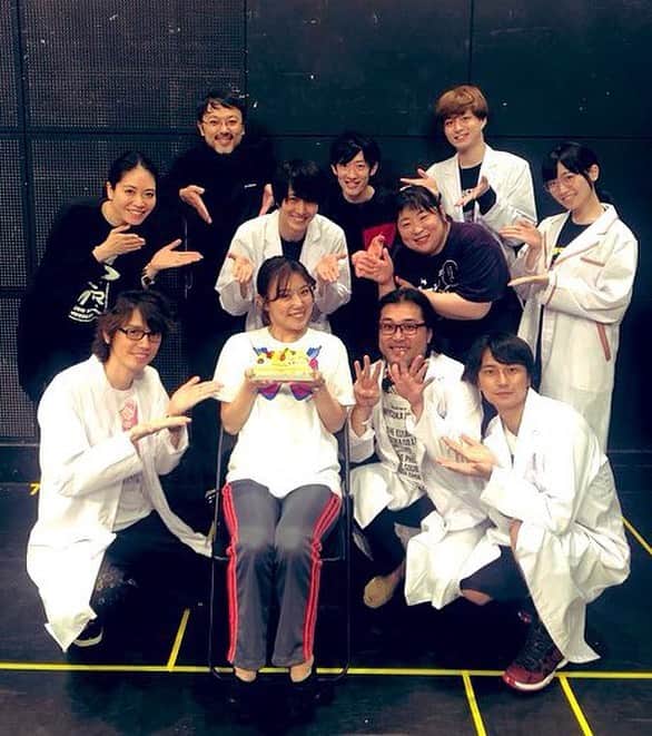 愛純もえりのインスタグラム：「早いな早いな、ついにお稽古場ラストです❗️ . . 6月22(土)大阪、サンケイホールブリーゼが初日です💐 ゲームユーザーの方はもちろん、 初見の方にも楽しんで頂ける舞台になっていると思います✨✨✨ . . みーにきーてね〜💓 #囚われのパルマ  #失われた記憶 #舞台パルマ」