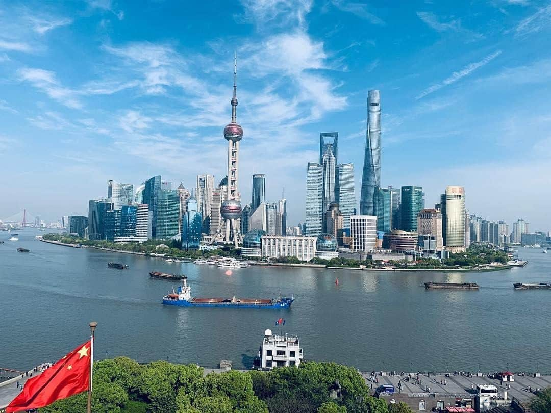 The Peninsula Hotelsさんのインスタグラム写真 - (The Peninsula HotelsInstagram)「The beautiful Bund, as seen from #thepeninsulashanghai. 📸 @jameswang1896 . . . . . . . #peninsulahotels #luxuryhotels #luxuryhotelexperience #luxurytravel #travel #beautifuldestinations #welltraveled #traveldiaries #jetset #jetsetter #hotel #hotellife」6月18日 1時45分 - peninsulahotels