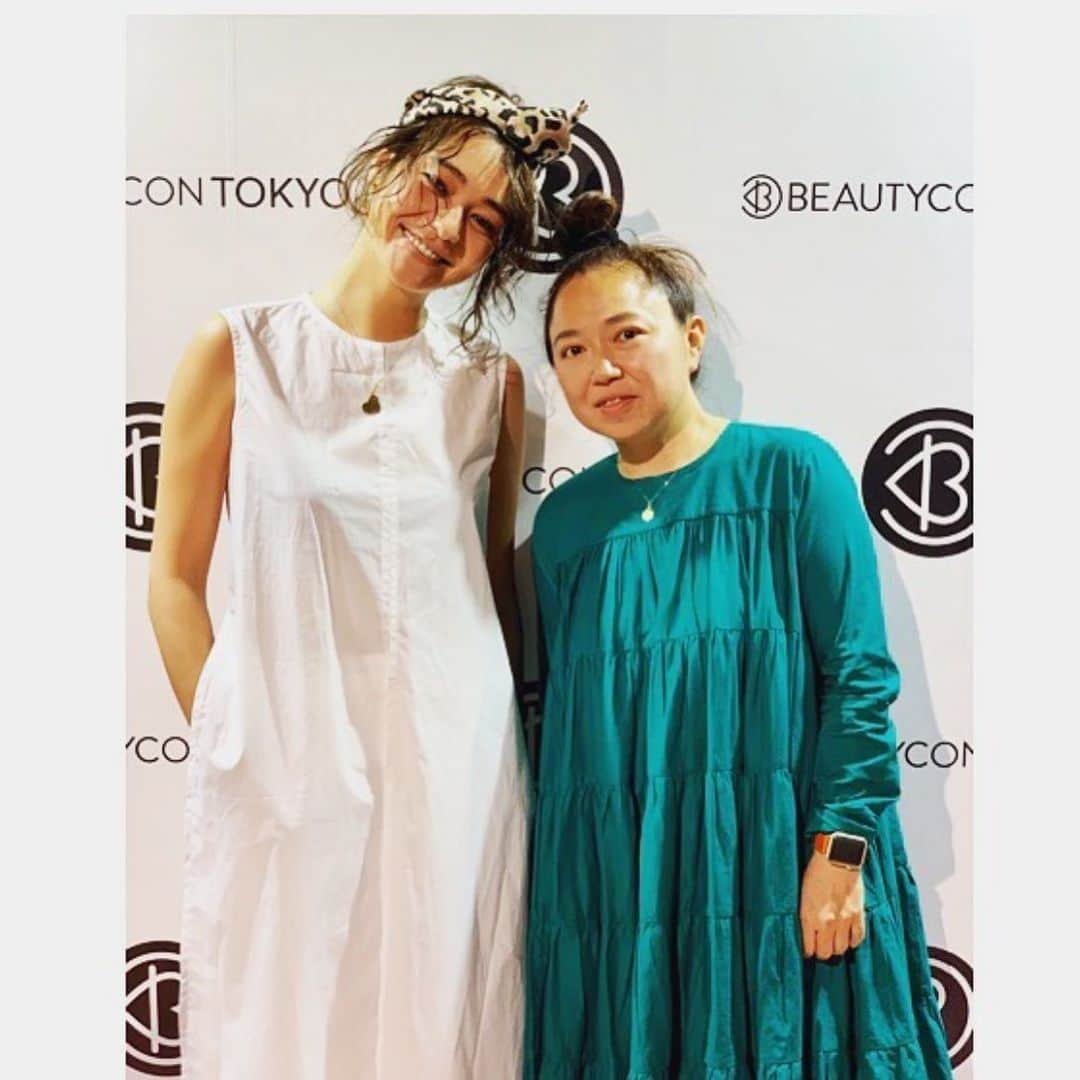 竹下玲奈さんのインスタグラム写真 - (竹下玲奈Instagram)「beautycon 木部氏とのトークショー凄く楽しかったです✨ 会場に足を運んでくれた皆さんありがとうございました😊 top and bottom,... NEHERA ピアス,...,.........,.,... @mariablackjp  ターバン… @coudre___official  @ayaaa0707  @kibeburu  @beautycon  @escapers_online  @mariablackjp  #beautycon」6月18日 7時37分 - renatakeshita