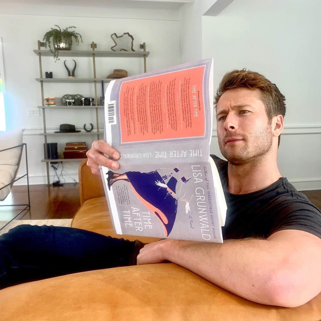 グレン・パウエルのインスタグラム：「I usually read books for the pictures, but this one is worth sounding out all the long, hard ones for... “Time After Time” just hit stores...and pack the tissues, folks. I mostly kept it together. I may have sobbed once or twice, but like a manly sob, imagine Harrison Ford crying if Harrison Ford ever cried.  @lisagrunwald wrote something magical here, a love story that defies age, class, place, and even time. I can’t wait to get started on the film!」