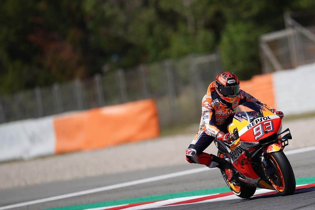 レプソル・ホンダのインスタグラム：「Catalunya Testing? Completed it mate ✅」