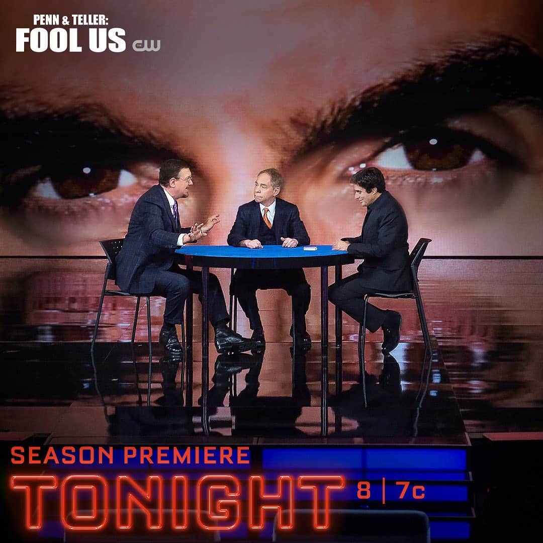 The CWさんのインスタグラム写真 - (The CWInstagram)「Showtime! Don't miss the premieres of Penn and Teller: #FoolUs and #WhoseLine TONIGHT, starting at 8/7c!」6月18日 3時04分 - thecw