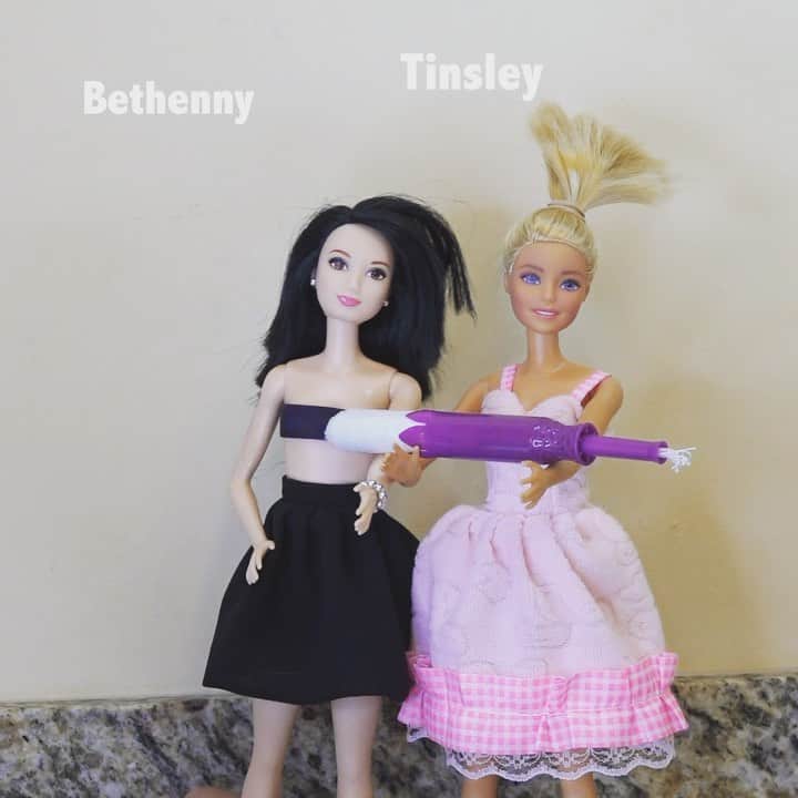 ヘザー・マクドナルドのインスタグラム：「Bethenny’s got nothing on me. I don’t mean to brag, but I still get my period. For the rest of the highlights from this epic Real Housewives of New York episode, go back 3 posts! What’s your humble brag?」