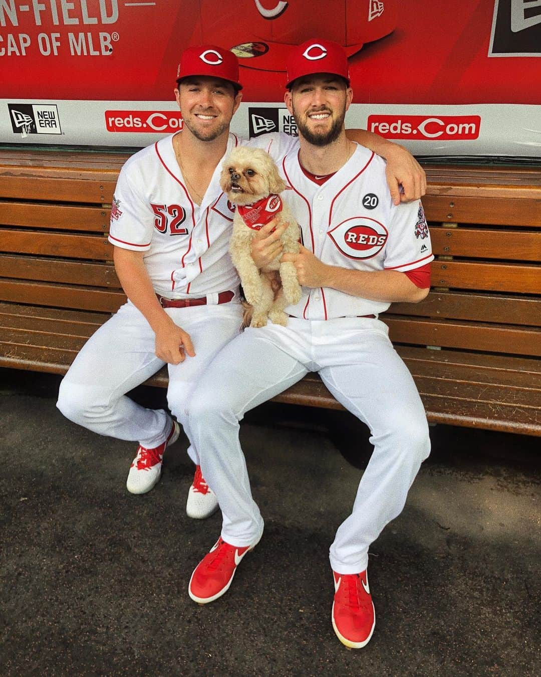 アレックス・ウッドのインスタグラム：「Bros + @kyle__farmer」