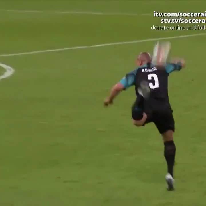 F2Freestylersのインスタグラム：「OUTRAGEOUS PASS! 😱🎯 Class is permanent.... @oficialrc3」
