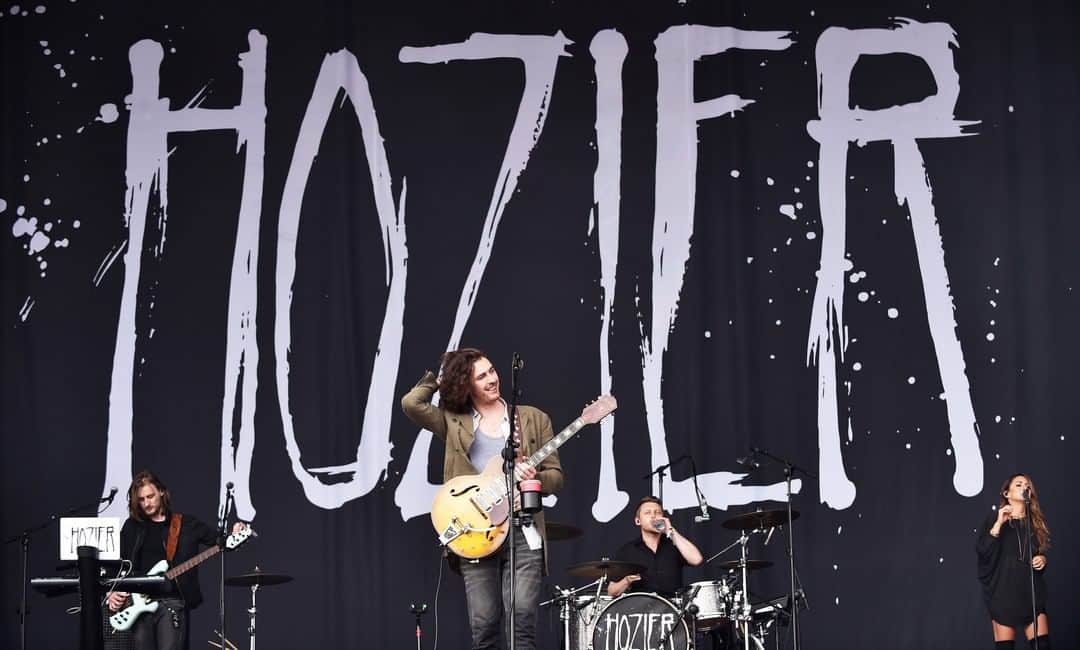 BBC Radioさんのインスタグラム写真 - (BBC RadioInstagram)「Less than 2 weeks until @hozier plays the Pyramid Stage at #Glastonbury2019 and we are so here for it. 🙌✨」6月18日 3時57分 - bbcradio1