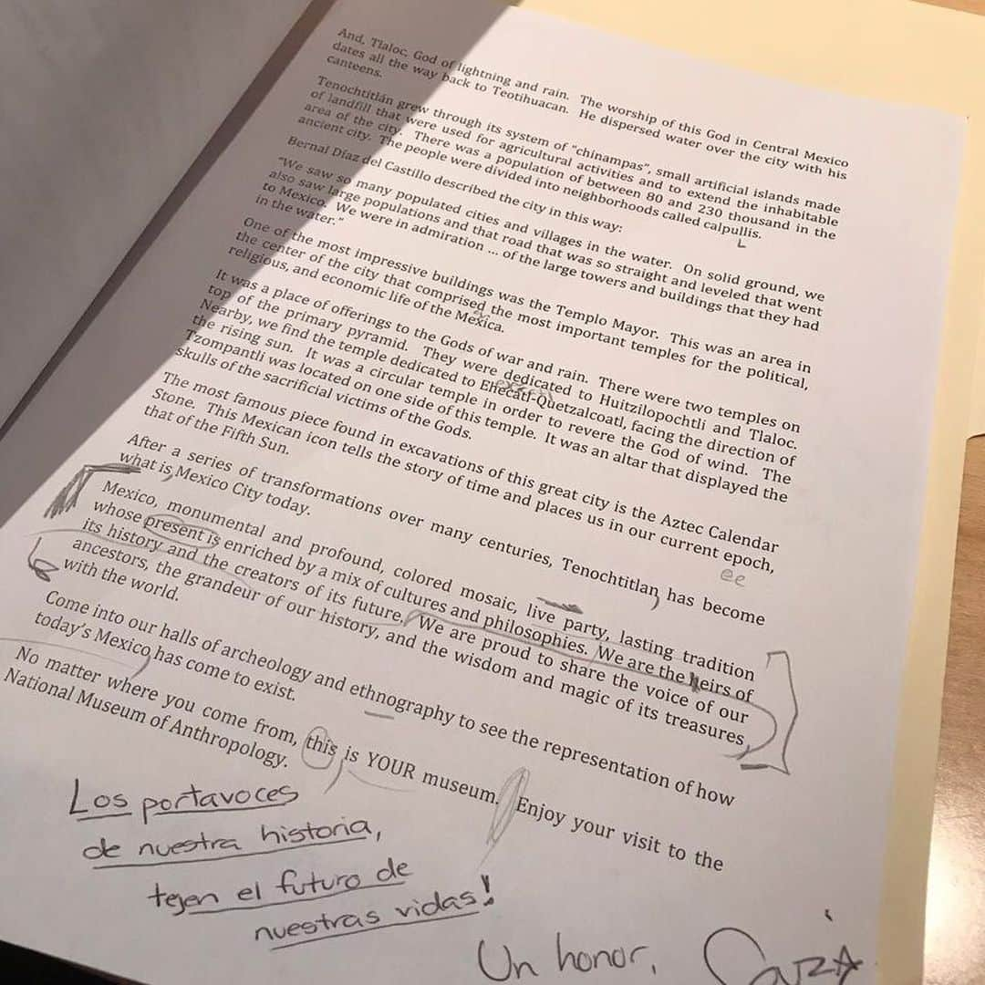 カーラ・ソウザさんのインスタグラム写真 - (カーラ・ソウザInstagram)「#BehindTheScenes: The National Museum of Anthropology in Mexico City @mnantropologia invited me to narrate the story of Mexican heritage and how it came to be - you can experience it in the newly renovated orientation room at the entrance of the Museum. It was such an honor to be invited to be a part of this project. I want to thank Stacey Symonds, the president of the National Museum of Anthropology and her entire team for the incredible work they do to keep Mexican heritage alive. . . #BTS: El Museo National de Antropología @mnantropologia me invitó a ser una de las dos voces junto con @gaelgarciab que narra la historia de nuestros antepasados, de nuestras raíces y de cómo llegamos a ser - para su sala de orientación (recién renovada) a la entrada del Museo. Gracias por invitarme a ser parte de este proyecto! Los portavoces de nuestra historia y antepasados son los que tejen el futuro de nuestras vidas.  Agradezco a Stacey Symonds, presidenta del Patronato del Museo Nacional de Antropología, y a todo su equipo.  Los invito a que visiten y vivan la experiencia mágica!」6月18日 4時02分 - karlasouza