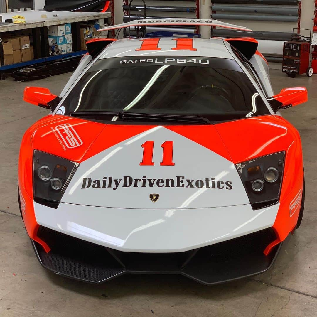 CARLiFESTYLEさんのインスタグラム写真 - (CARLiFESTYLEInstagram)「New wrap livery on the rare @dailydrivenexotics Manual Lamborghini Murcielago LP640 by @protectivefilmsolutions #dailydrivenexotics #protectivefilmsolutions  #madwhips @brixtonforged」6月18日 5時00分 - carlifestyle