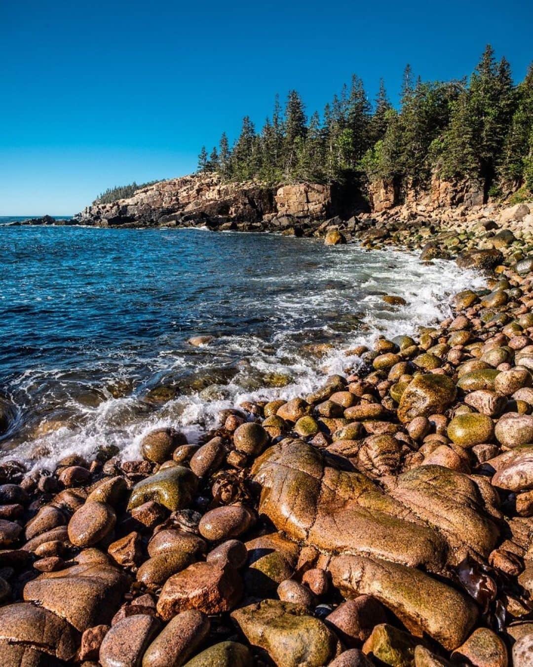 Ricoh Imagingさんのインスタグラム写真 - (Ricoh ImagingInstagram)「Posted @withrepost • @frankleeruggles Acadia National Park is a land of rocks and water. The way they have interacted for millions of years has made this place a unique wonderland of scenery. Here's a favorite spot, Monument Cove. I took the liberty of scaling down the cliff to get a different view from the rim trail. I think I'll climb back down with my 4x5 camera this afternoon to see how this magical place looks on film.  @acadianps  #acadianationalpark #pentax645z #pentax645ambassador @ricohpentax @ricohusa  @nationalparktrust @nationalparkgeek #national_park_photography #nationalparksoutdoor #earthpix @nationalparkservice  @usinterior #NPGeekAmbassador #maine  #coastalmaine #visitmaine  #optoutside #nationalparkgeek #photography #landscapephotography  #nature @natgeo #insta #instagood10k #outdoorphotomag #nationalparks #awesome #magical #monumentcove #seashore #traveldestinations #travelphotography #mediumformat #instaphoto #instagram #chasingthelight #79yearsproject」6月18日 5時05分 - ricohpentax
