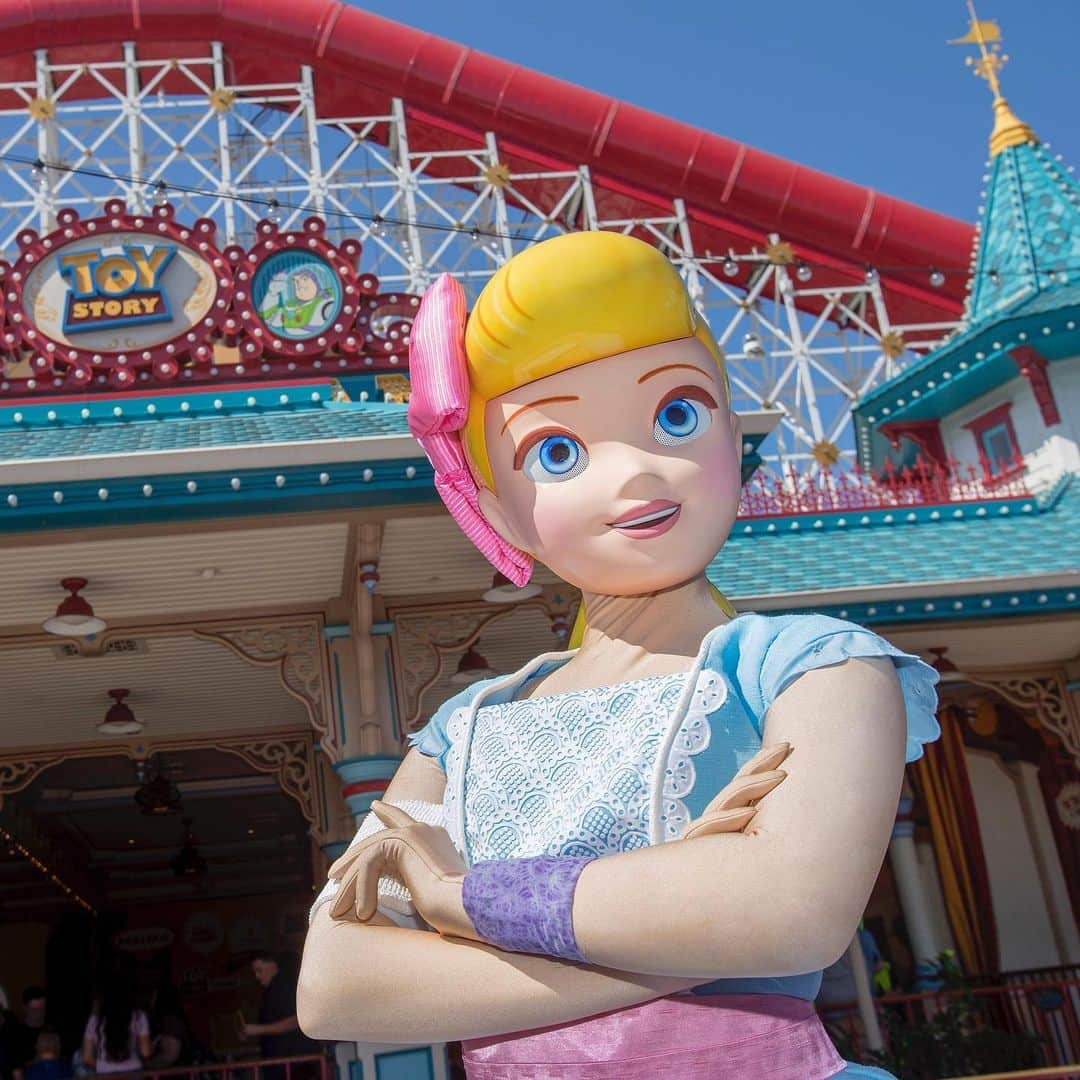 のインスタグラム：「So you've visited #HappiestPlace to see some of your favorite Pixar Pals on Pixar Pier, but have you met Bo Peep?  Share your favorite #ToyStory experiences this week using #HappiestPlace for a chance to be featured.」